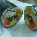 김밥을 맛보다 이미지