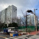 양지마을 테니스장 입구 이미지