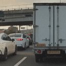 오늘도 얌체끼어들기 상품권배달 완료.gif 이미지