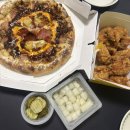 라기치킨앤피자 | 맘스터치 피자앤치킨 후기ㅣ피치세트 버터소금빵피자 BBQ플래터 재도전각