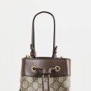 GG 헤어시티 | 👜 두 가지 무드의 GUCCI — 버킷의 우아함, 웨이스트의 실용미