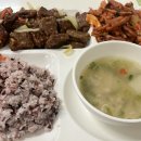 떡갈비 오징어볶음 이미지