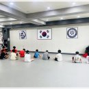 태권도하는아이들 이미지