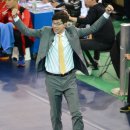 미소짓는 체육관 이미지