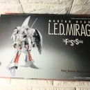 [박스 개봉] 웨이브 1/100 스케일 파이브 스타 스토리즈 LED Mirage Translucent Armor
