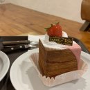 커핑 브레드 | 남포) 남포동 디저트 종류 많은 넓은 카페 < 커핑브레드 >