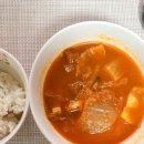 한끼김치찌개 이미지