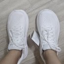 여자친구에게 선물한 호카 클리프톤10 신발 솔직 후기 (안양 롯데백화점 구매)