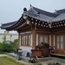 고향의 기와집 이미지