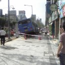와우 출근길.. 논현역 버스 사고 사진.. 이미지