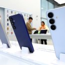 “다 쓴 폰 버리지 마세요”…삼성·애플 프리미엄 중고폰 ‘몸값’ 뛴다 이미지