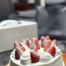 서초대로54길 33 (1) | 교대역 케이크 맛집 베이커스테일 생크림케이크 주문제작 후기