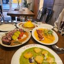 도토리분식식당 | 데이트가 너무나 즐거운 40대 워킹맘이 다녀온 종로 맛집(ft. 광장시장 진주육회, 비움 안국, 도토리 가든)