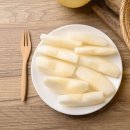 냉장고에 잔뜩 쌓인 배, 썩지 않고 오래오래 보관하는 방법 이미지