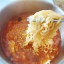 틈새라면 이미지