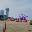 양양 낙산해수욕장, 세계적 팝아트 작가 필립 콜버트와 여름 전시 선보여 이미지