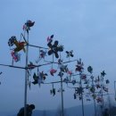 바람개비 조형물 이미지