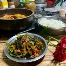 물만 넣고 끓이면 돼지국밥이 완성되는 (막내연호 맵돼지 국밥 순한 맛) 밀키트 제품 후기