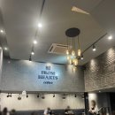 프롬하츠커피 대학로점 | [혜화 카페] 프롬하츠커피 대학로점 | 혜화 카공하기 좋은 대형 카페, 2층 카페 | 내돈내산
