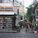 세븐일레븐 시지타운점 | [방콕] 한인타운 근처 카페 도이창 커피 DOI CHAANG / Doi Soi 12