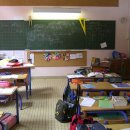 공교육 ( 영어; public education ) 과 사교육 ( 영어 : private education )