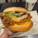 딥닭 | [맘스터치] DDP 단백질 햄버거로 유명한 딥치즈버거 솔직후기(영양성분, 주차정보)