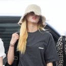 예쁘'다