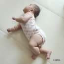 춤추는탬버린 | 아기 뒤집기 시기 전조증상 연습 주의사항 필수템 총정리