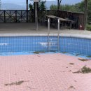 UR(안성시)-[너리굴길]-하-1 | [경기도 안성 캠핑장공유] 너리굴문화마을 캠핑장 (파쇄석)수영장사이트_시설정보 넓은수영장,카페...