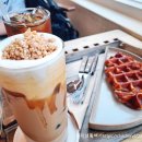 카라멜 크림 라떼, 한정수량 판매 크로플 추천! 가성비 좋고 맛도 좋은 유어삶 커피 your sarm coffee!!
