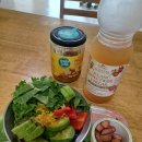 오늘도 샐러드 이미지