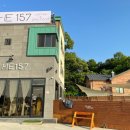 더157