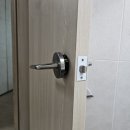 안산파크푸르지오 104동앞 | 파손된 방 문고리 교체 현장 후기, 안산 성포동 파크푸르지오아파트에 다녀왔습니다.