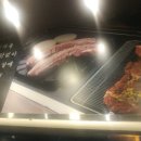 황금꽃돼지 이미지