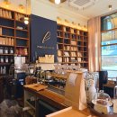 포멜로빈 - 용산구 이태원로 248 | ☕ [공덕 카페] 서재 감성의 커피 찐맛집 '포멜로빈 공덕' 후기