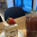웅스트릿 | 경남 진해 웅동 카페 맛집 웅스트릿 케익맛집 디저트맛집 내돈내산 후기 주차