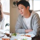 얼굴에밥주는여자 브런치