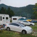 카라반 캠핑장 이미지