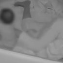 육아도우미, 11개월 아이 일어서자 발로 툭툭… “전치 2주 뇌진탕” 이미지