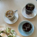 [김해/내외동] 연지공원 창가뷰 이쁜 카페 “캐스케이드커피(cascade coffee)”