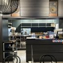 로데오 입구(삼원빌딩) | 압구정맛집 압구정로데오맛집 압구정골드피쉬 딤섬퀴진 가족 식사 후기