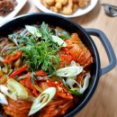 고기 품은 김치찜 이미지