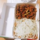 파스타 먹은 닭 이미지