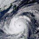 슈퍼 태풍 풍웡이 필리핀을 강타한 후 여파 이미지