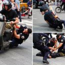 뉴욕경찰 NYPD는 NYC를 위협하는 통제 불능의 오토바이를 단속합니다: '우리는 감시하지 않습니다!' 이미지