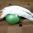 척추강화를 위한 Ball Exercise - Hyperextension 이미지