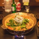 지게골 복지관 | 부산 문현동 맛집 `수백당` 라면 무한리필! 수제 순대전골 먹은 찐 후기