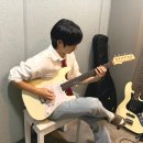 잠실기타레슨 오늘은뮤직에서 좋아하는 곡을 직접 연주하는 설렘