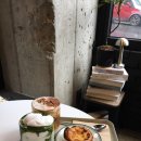 신촌정류장 | [콜린스커피] 신촌 5년차가 추천하는 분위기 좋은 신촌카페 | 에그타르트 찐 후기