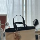 가방, 조말론 향수(블랙베리앤베이), 아로마티카 바디스크럽,이토준지 토미에 티셔츠(나이스고스트클럽)